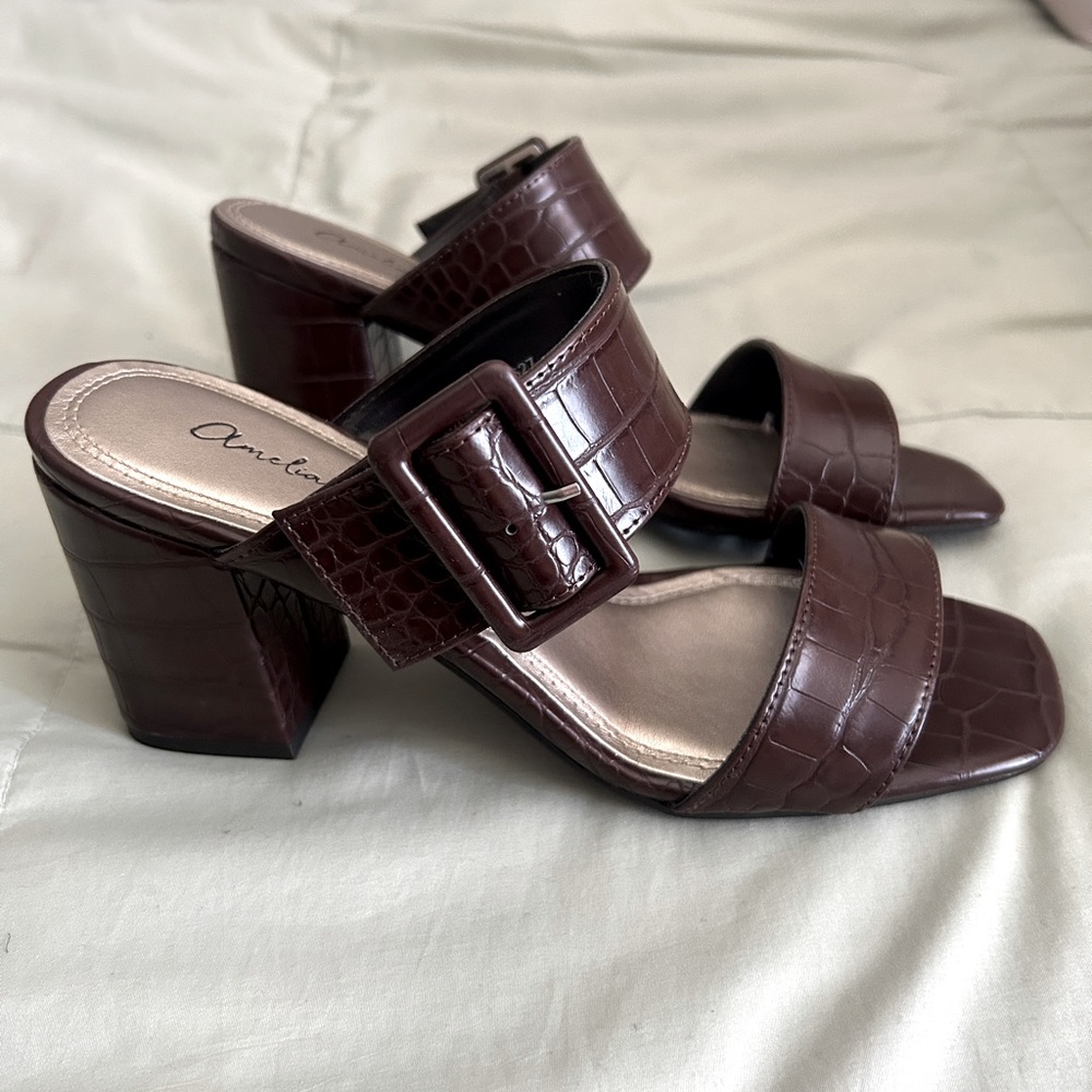 Brown chunky heel